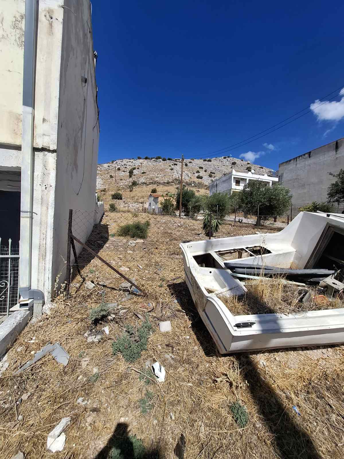 Terreno di 426,56 m² a Paloukia, Salamina