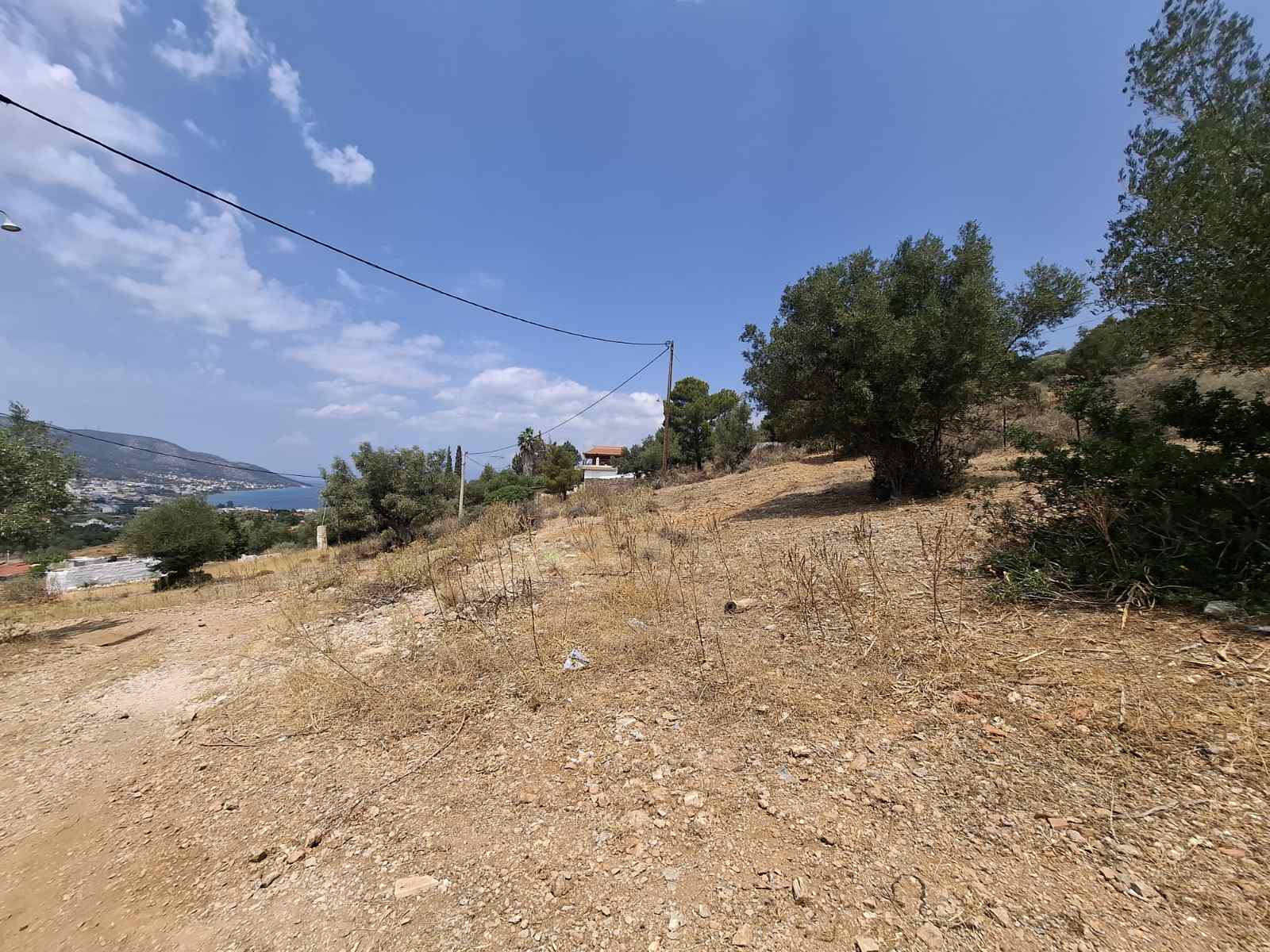 Grundstück mit einer Fläche von 334 m² in Kato Zarbalá auf Salamis