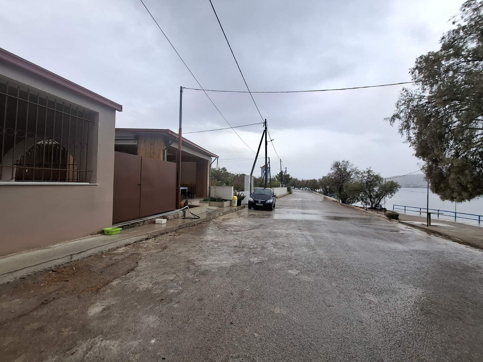 Κατάστημα – χώρος εστίασης 350 τ.μ. στα Βασιλικά Σαλαμίνας