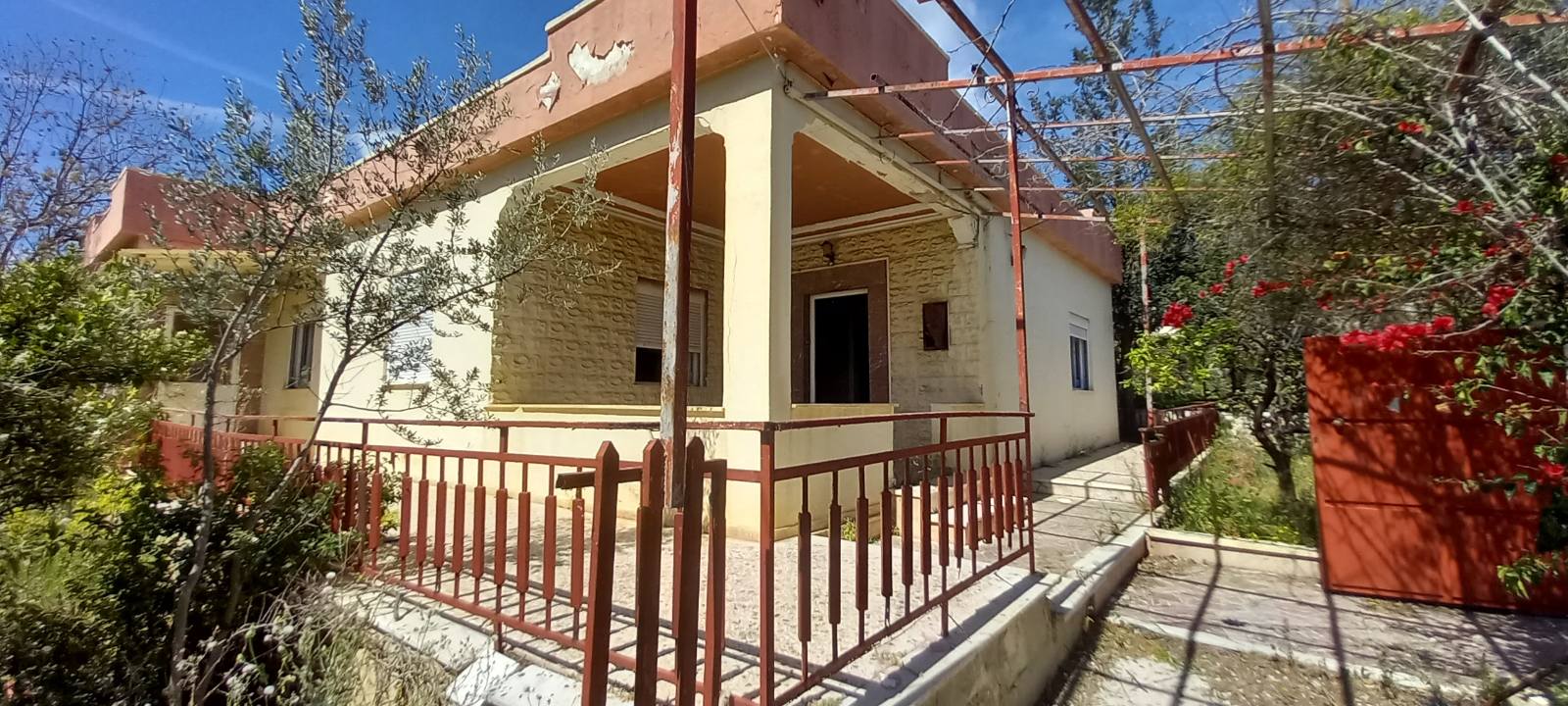 Casa indipendente di 127 m² con 3 appezzamenti a Drenia, Thrakia, Salamina